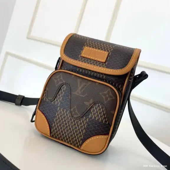 Aaa replica ru MESSENGER AMAZONE VUITTON LOUIS NANO 0620